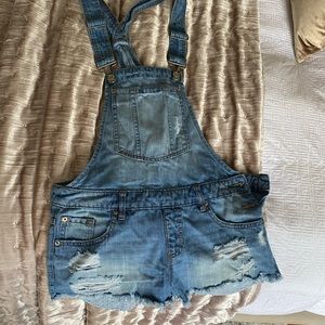 Overall jean shorts